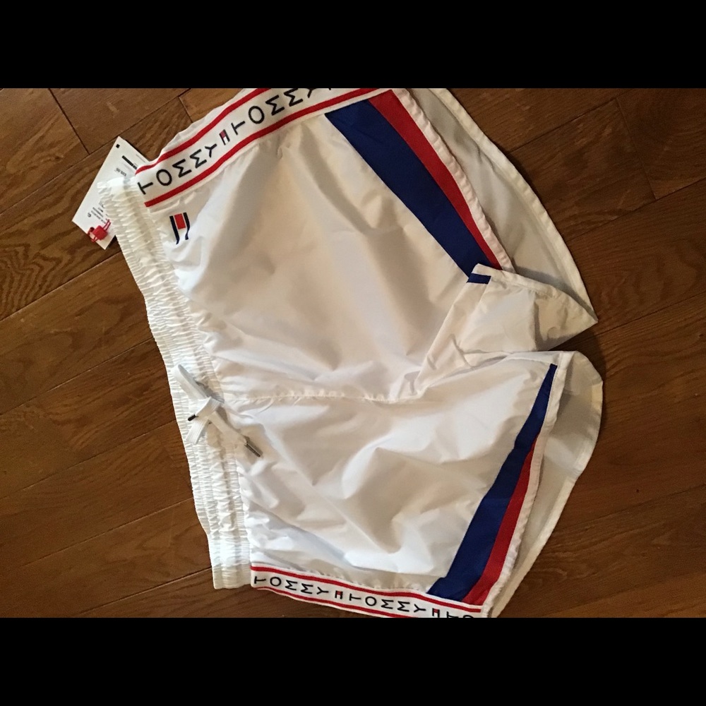 NWT Tommy Hilfiger Sports Ladies Shorts - Picture 6 of 8
